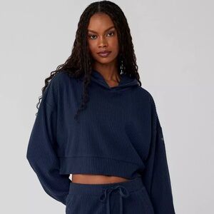 SOLD ON lG Alo navy muse hoodie size small!